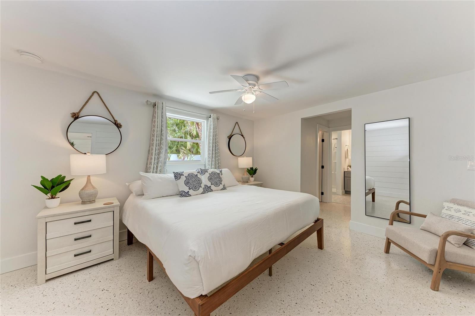 Image 24 of 70 For 116 Hammock Road