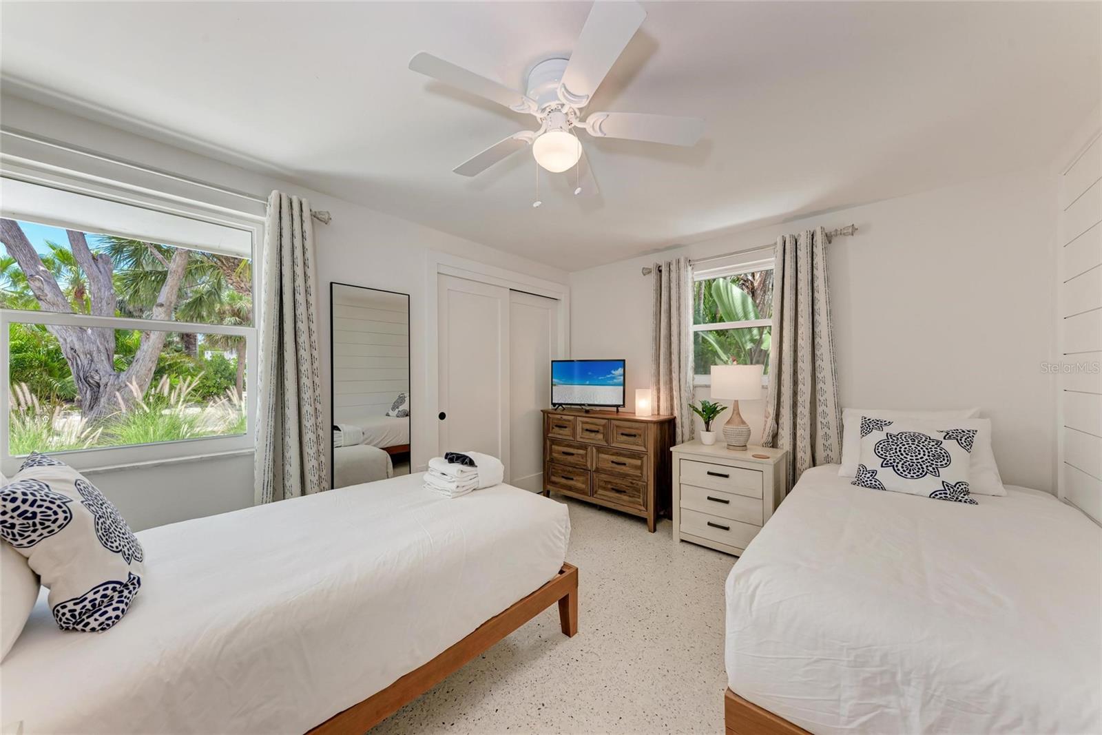 Image 32 of 70 For 116 Hammock Road