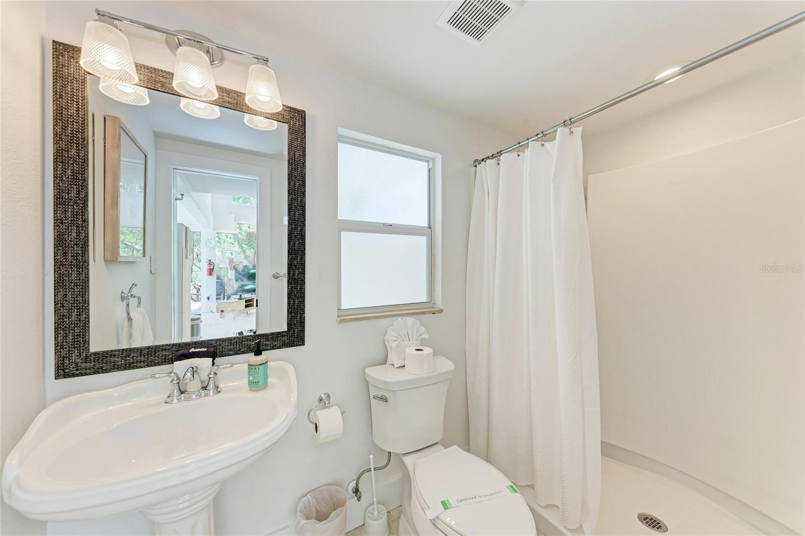 Image 50 of 70 For 116 Hammock Road