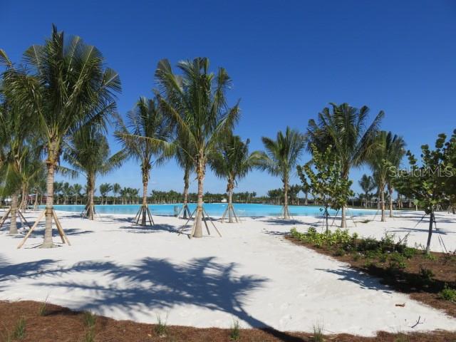 Listing photo id 36 for 6311 Pigeon Plum Way