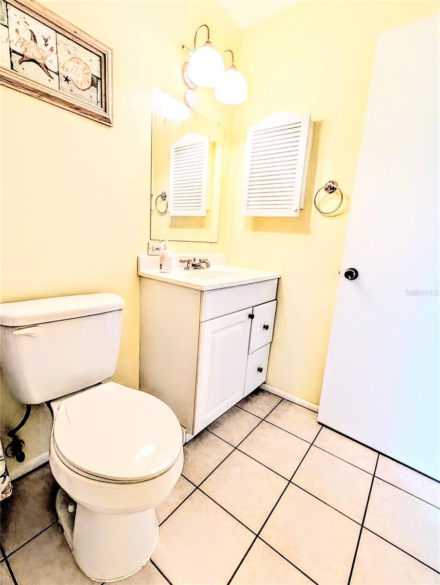 Image 13 of 25 For 6105 Coral Way