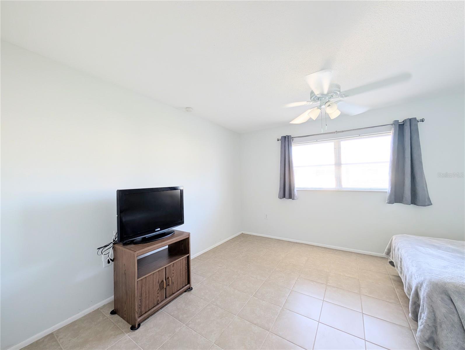 Image 19 of 25 For 6105 Coral Way