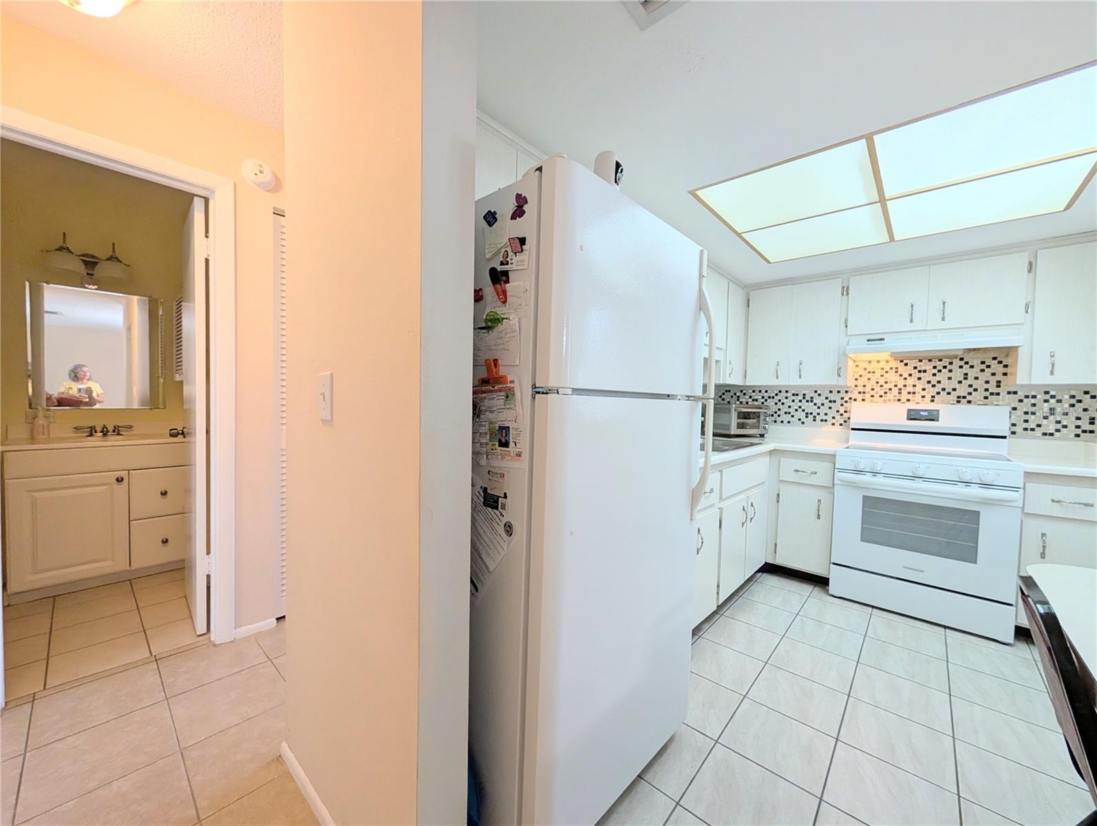 Image 7 of 25 For 6105 Coral Way