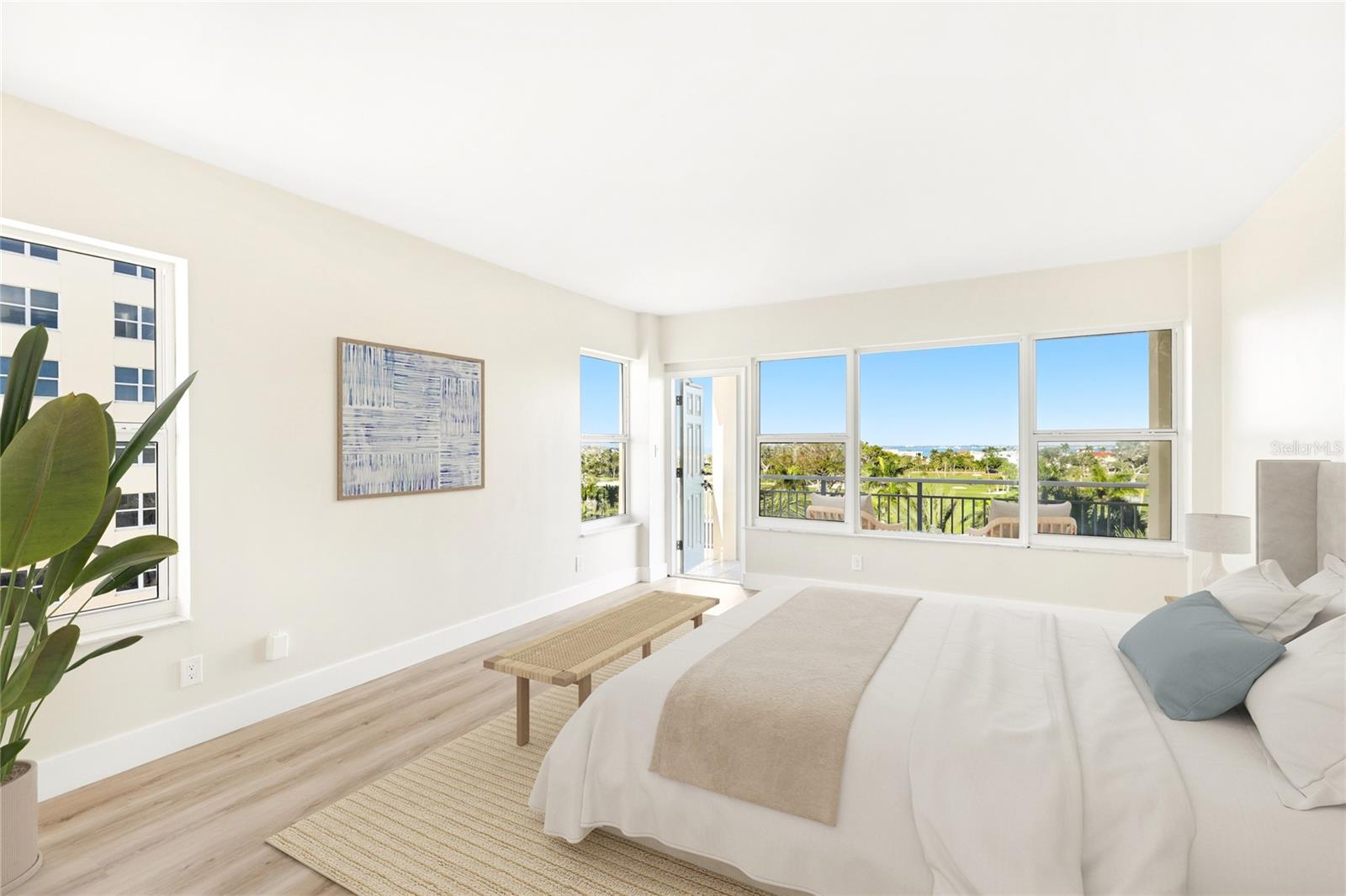 Image 11 of 32 For 601 Longboat Club Road 504s