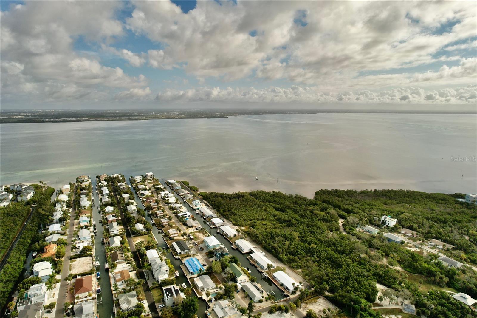 Image 20 of 21 For 707 Saint Judes Drive S 3