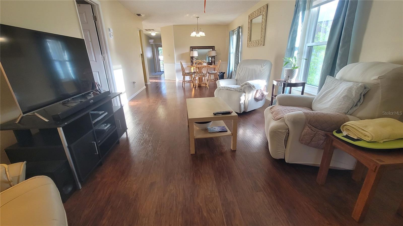 Image 3 of 27 For 4924 Live Oak Circle 115