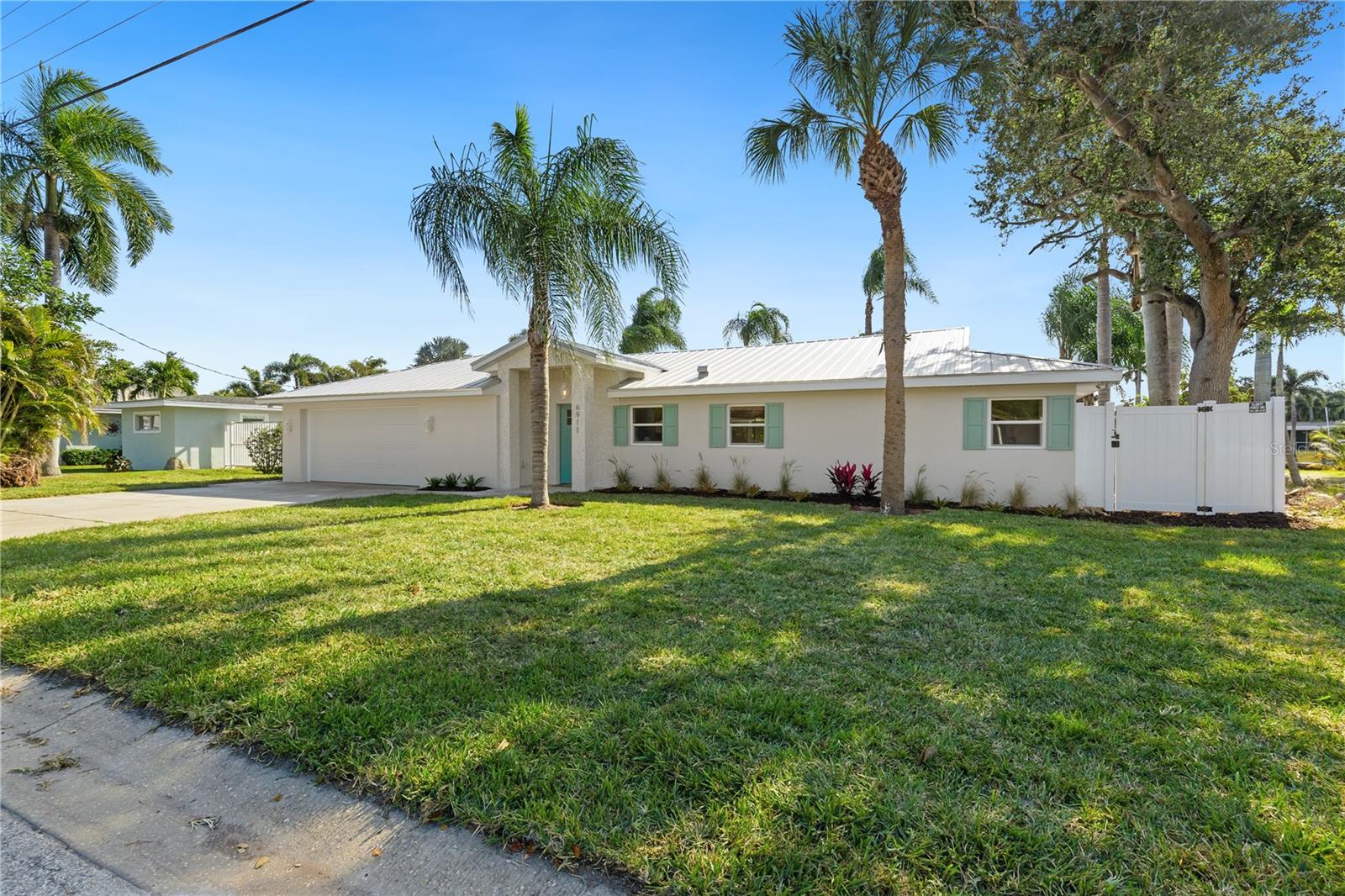 Image 14 of 59 For 6911 9th Avenue Nw