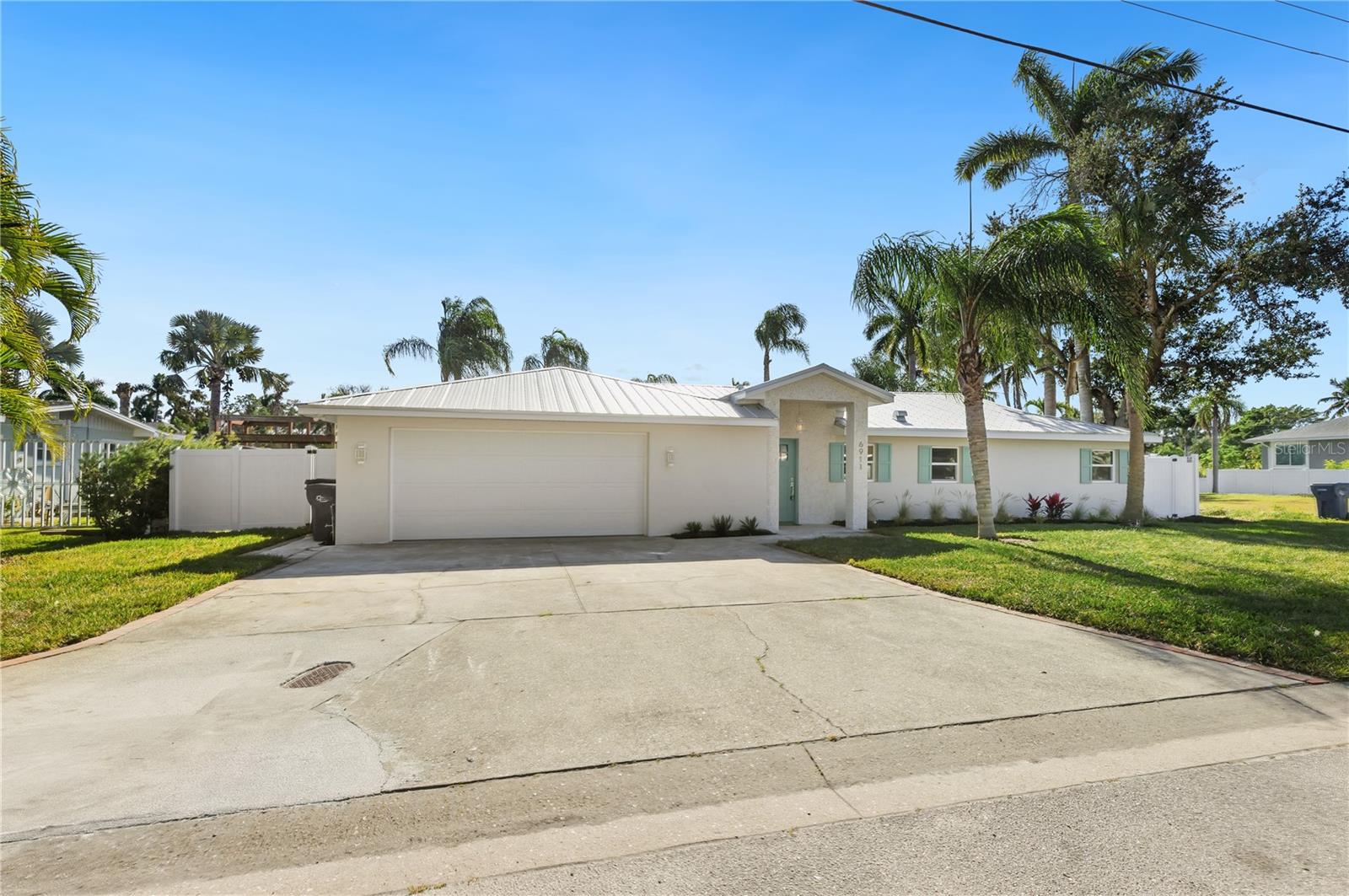 Image 16 of 59 For 6911 9th Avenue Nw