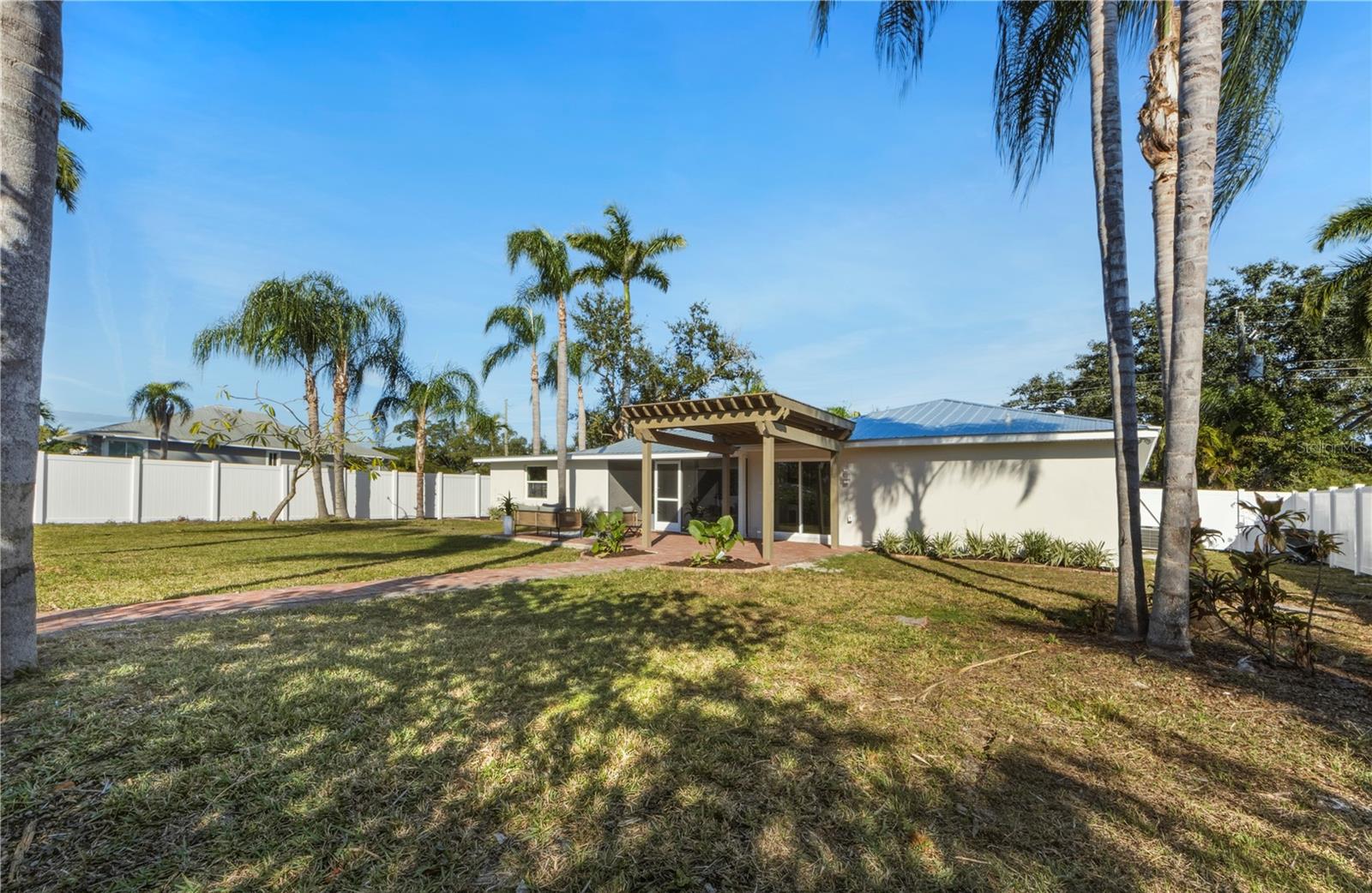 Image 29 of 59 For 6911 9th Avenue Nw