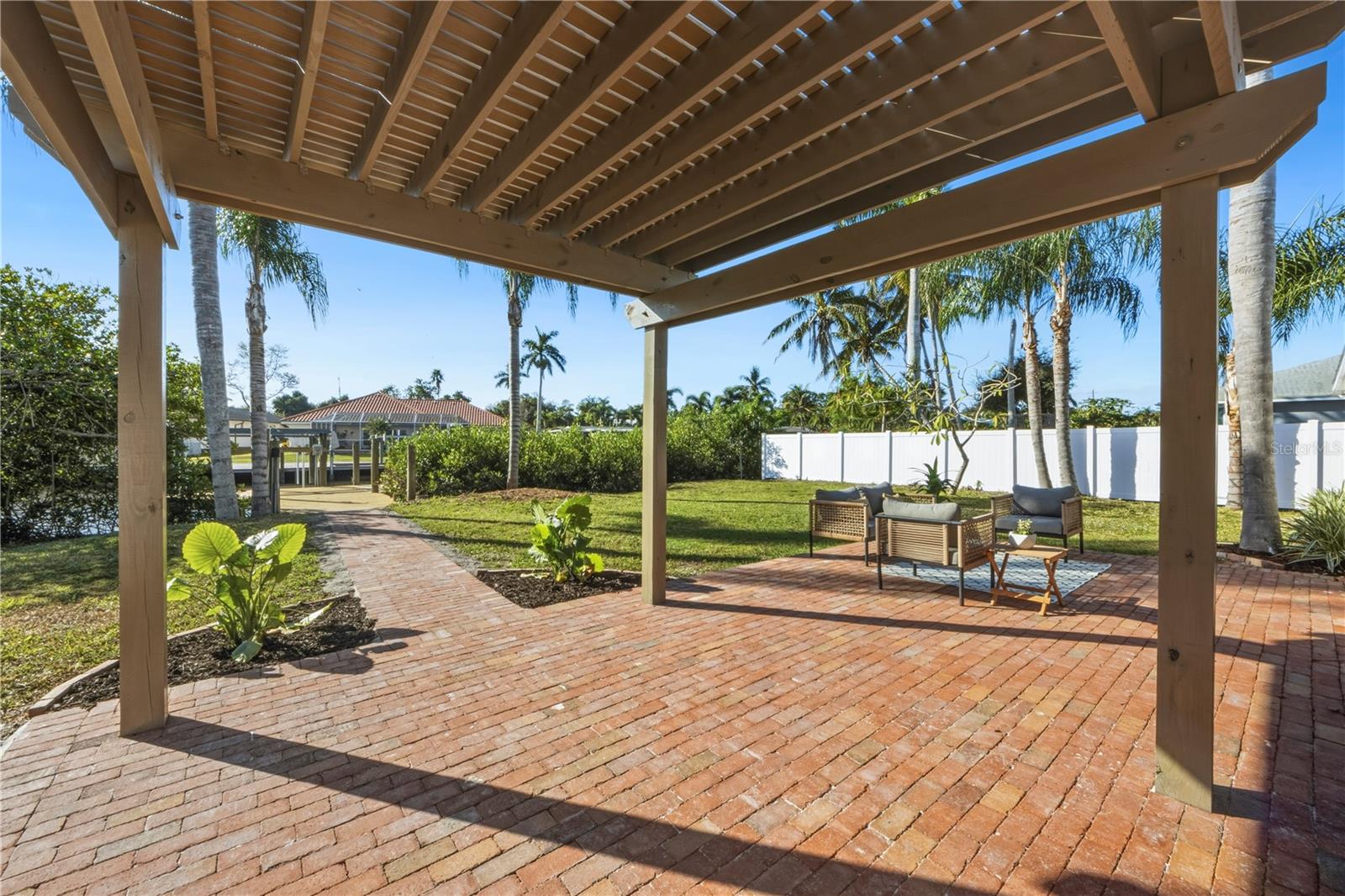 Image 32 of 59 For 6911 9th Avenue Nw