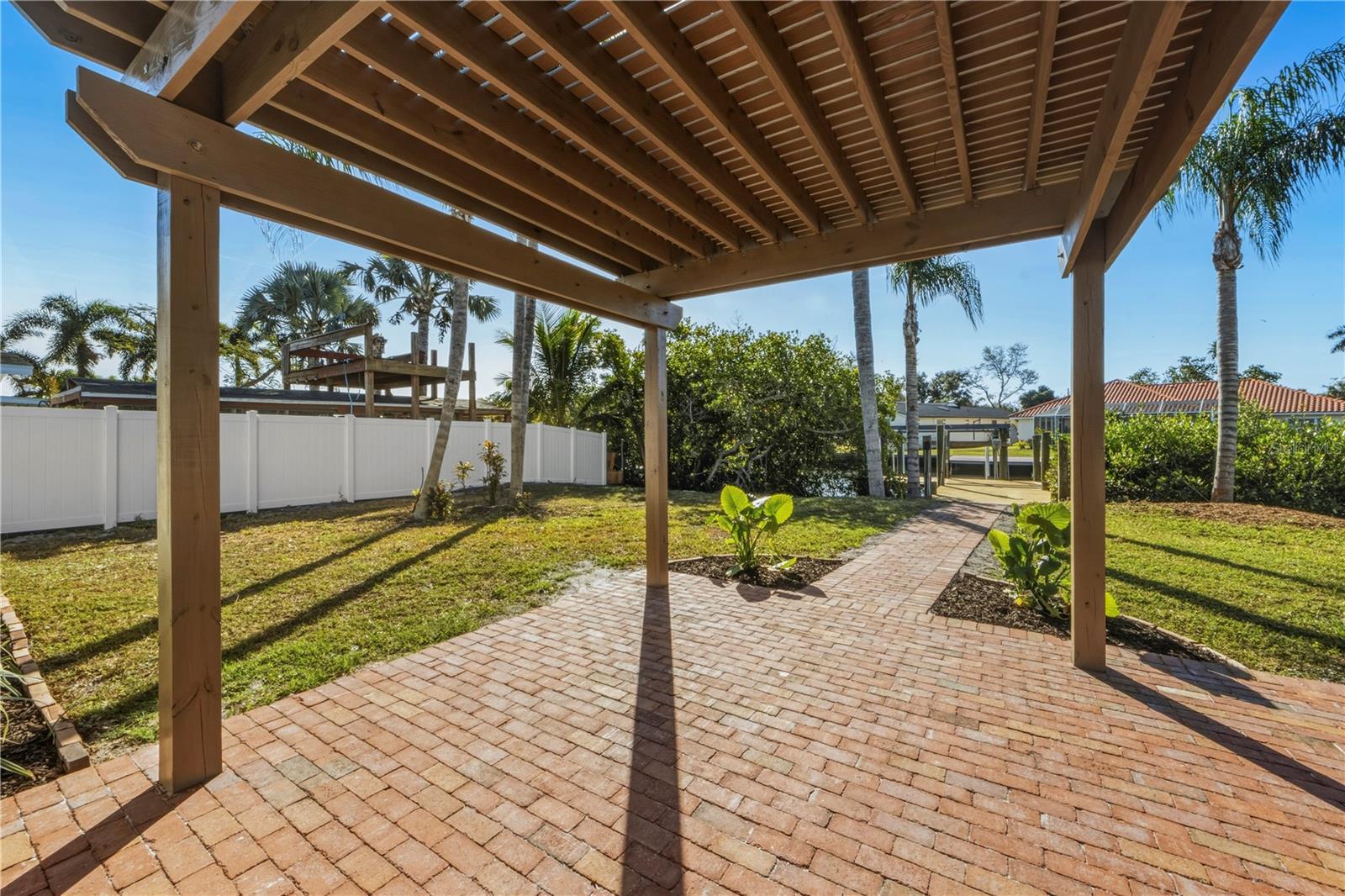 Image 33 of 59 For 6911 9th Avenue Nw