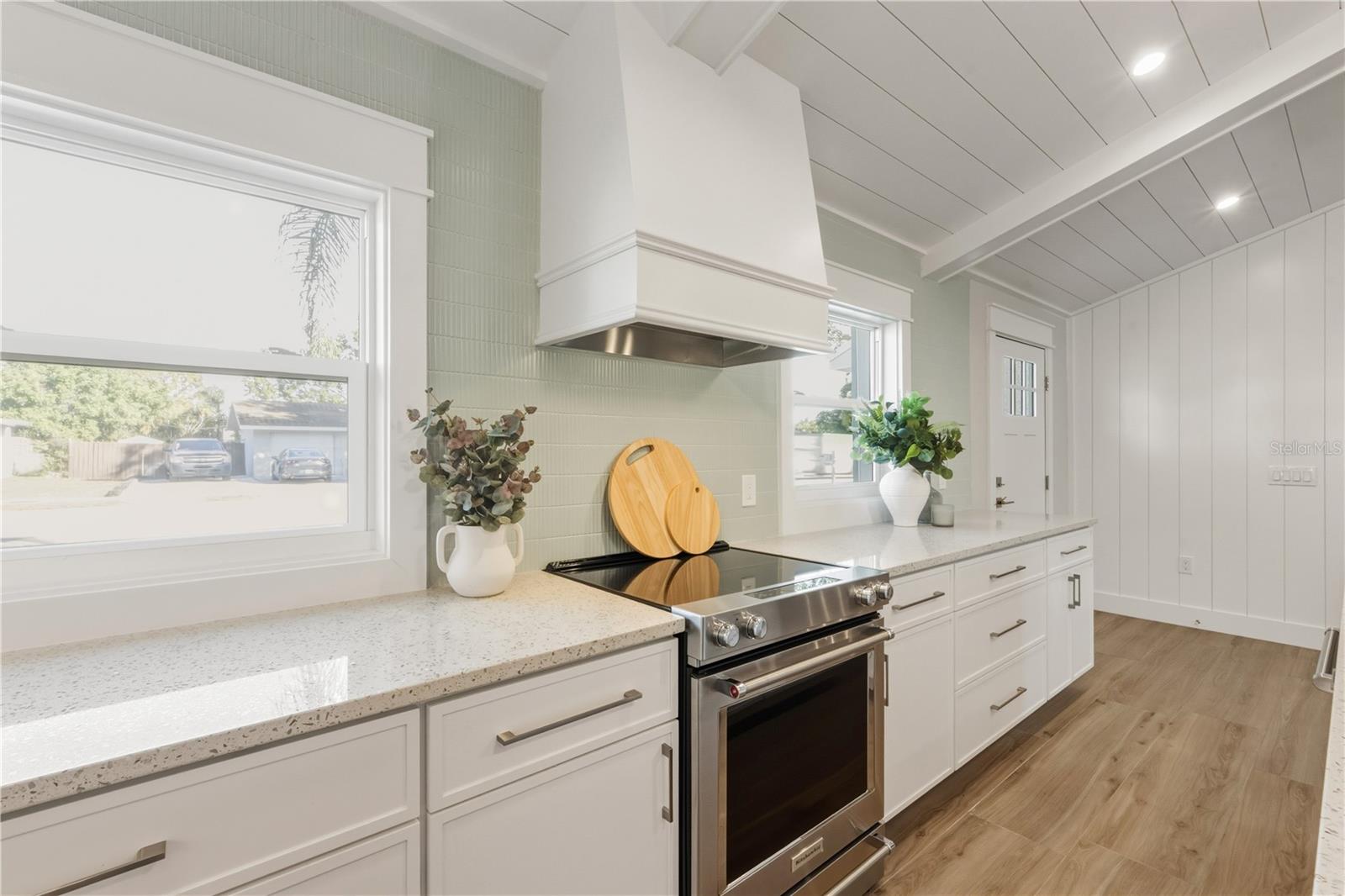 Image 56 of 59 For 6911 9th Avenue Nw