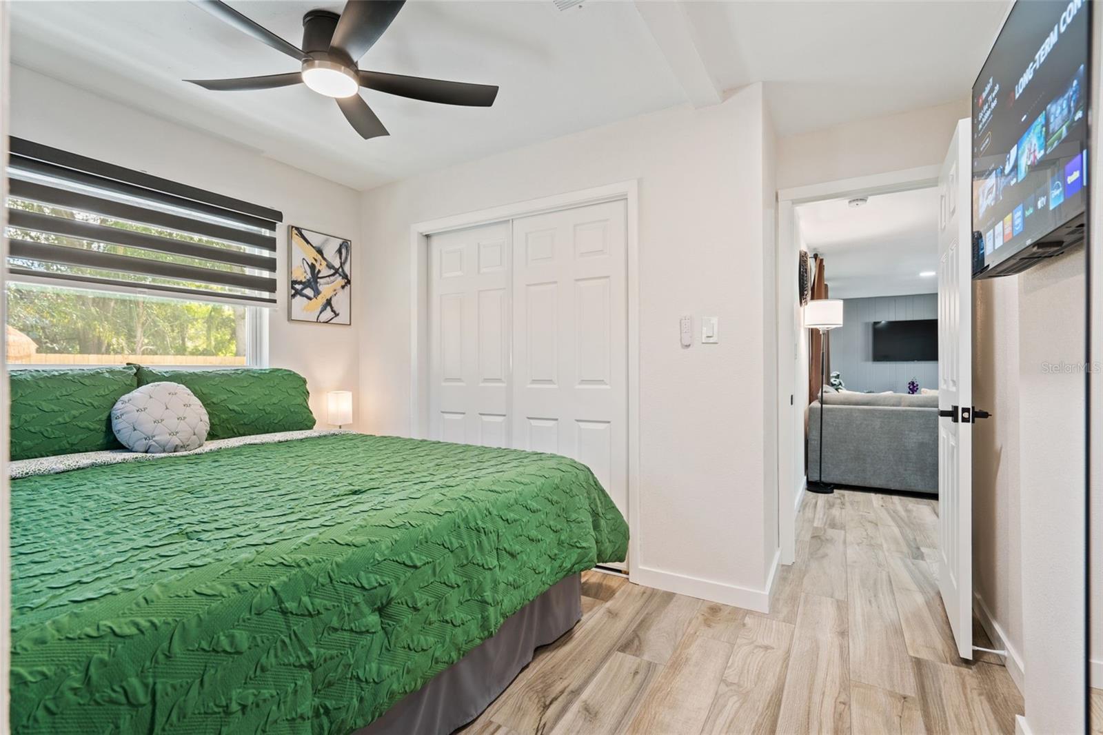 Image 29 of 44 For 3015 Vinson Avenue