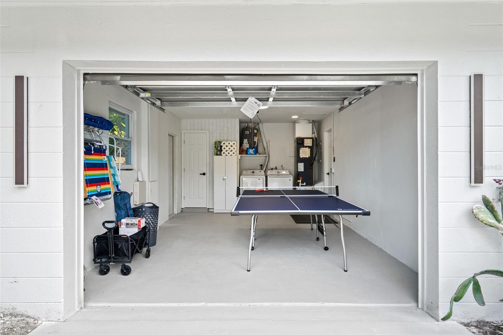 Image 31 of 44 For 3015 Vinson Avenue