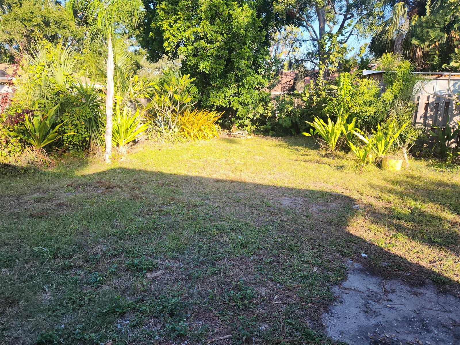 Image 15 of 18 For 957 47th Street