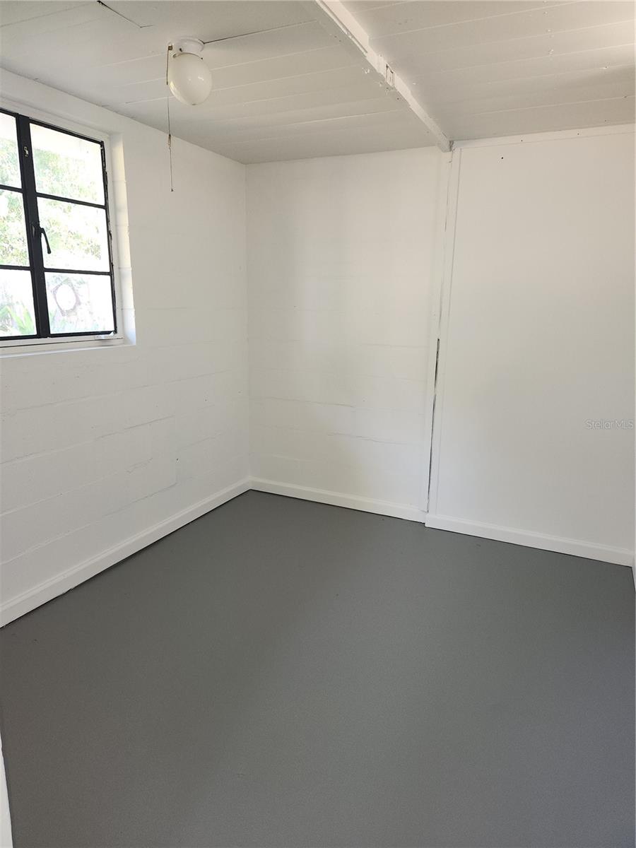 Image 7 of 18 For 957 47th Street