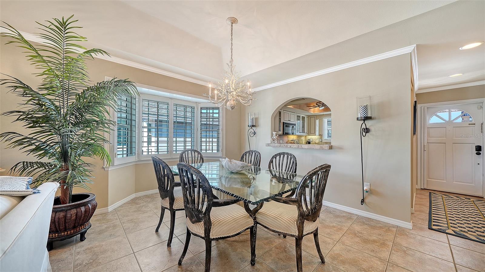 Image 13 of 77 For 1564 Stickney Point Road 303