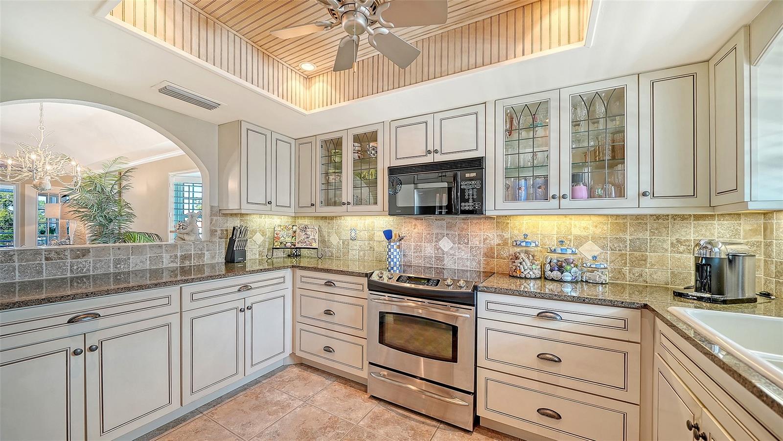 Image 24 of 77 For 1564 Stickney Point Road 303