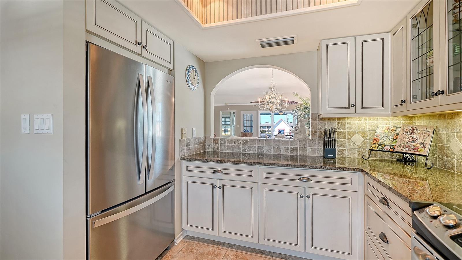 Image 26 of 77 For 1564 Stickney Point Road 303