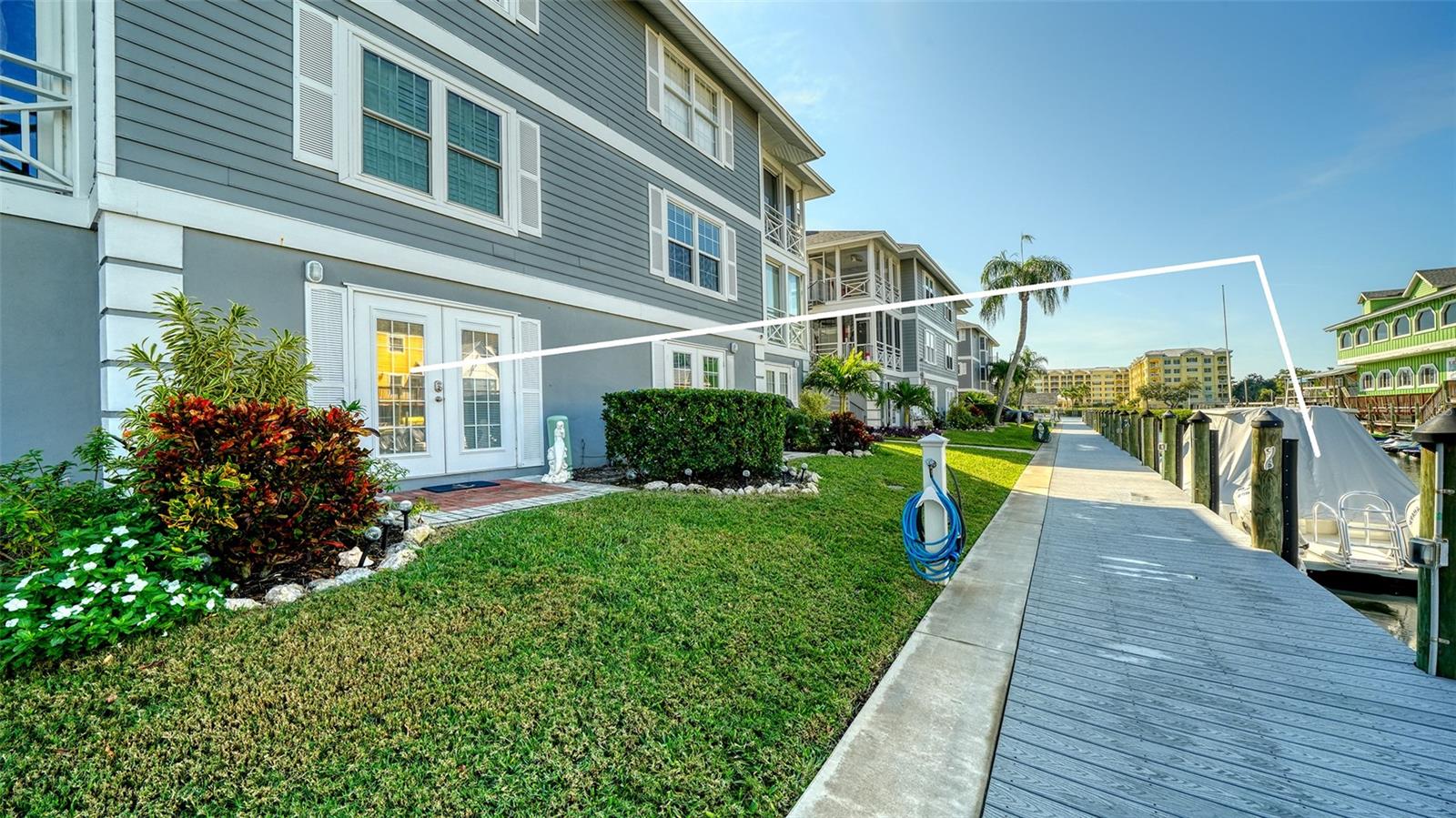 Image 41 of 77 For 1564 Stickney Point Road 303