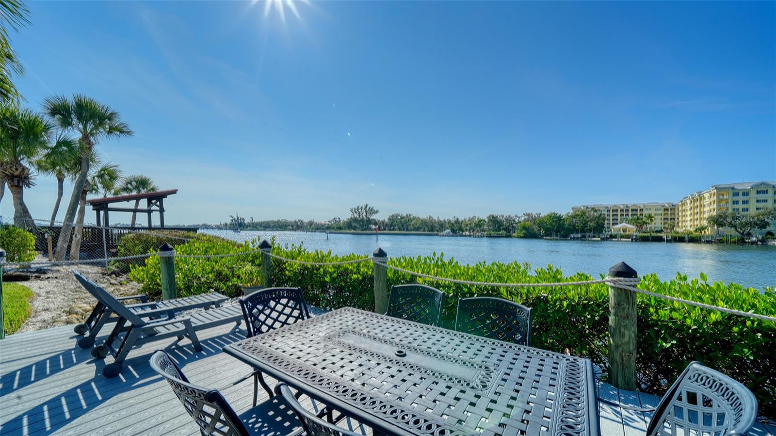 Image 61 of 77 For 1564 Stickney Point Road 303