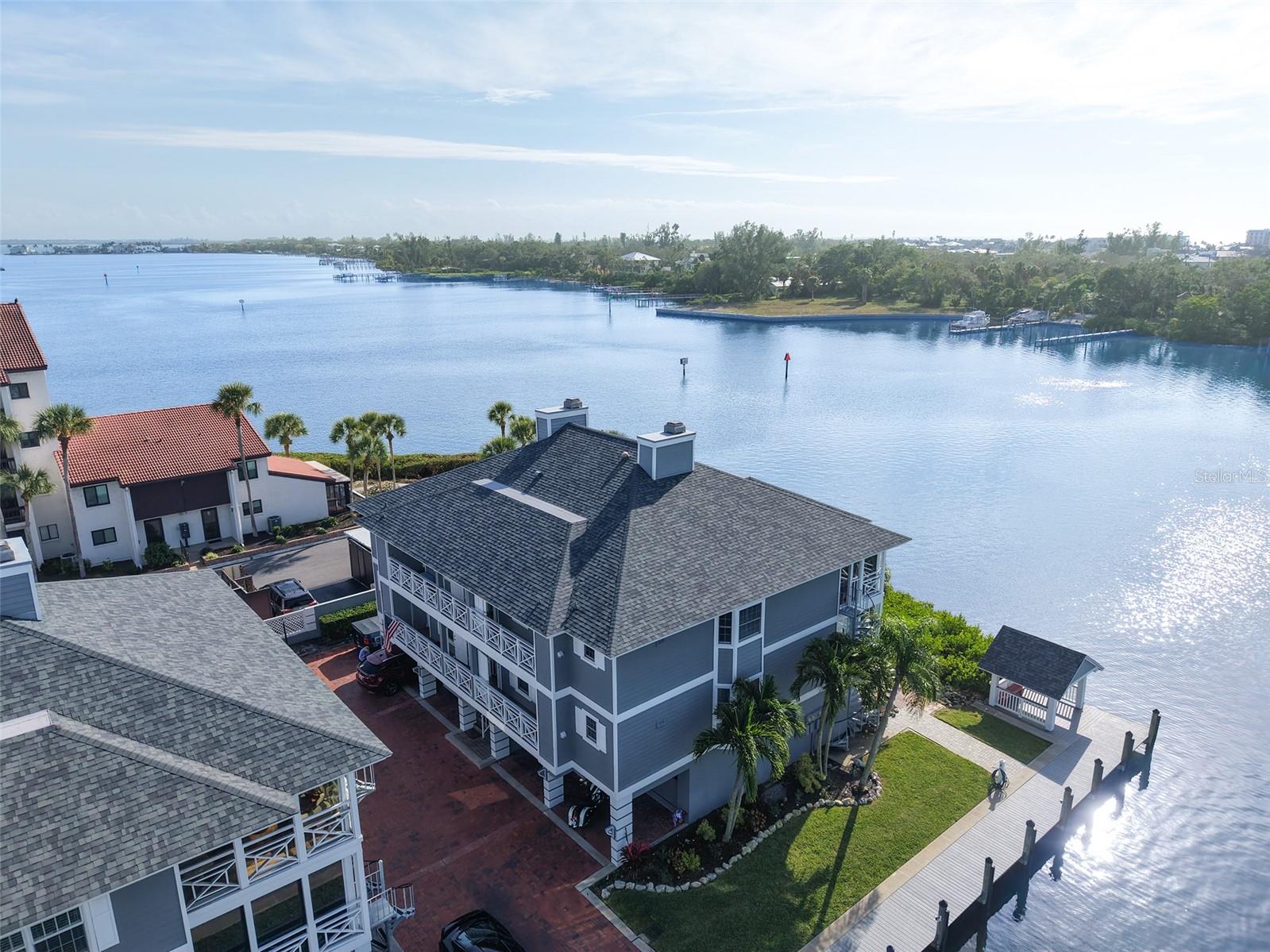 Image 75 of 77 For 1564 Stickney Point Road 303