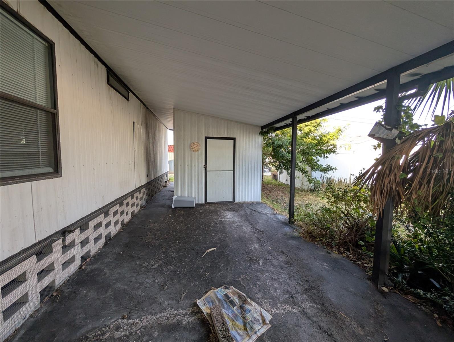 Image 13 of 15 For 715 50th Avenue Terrace W