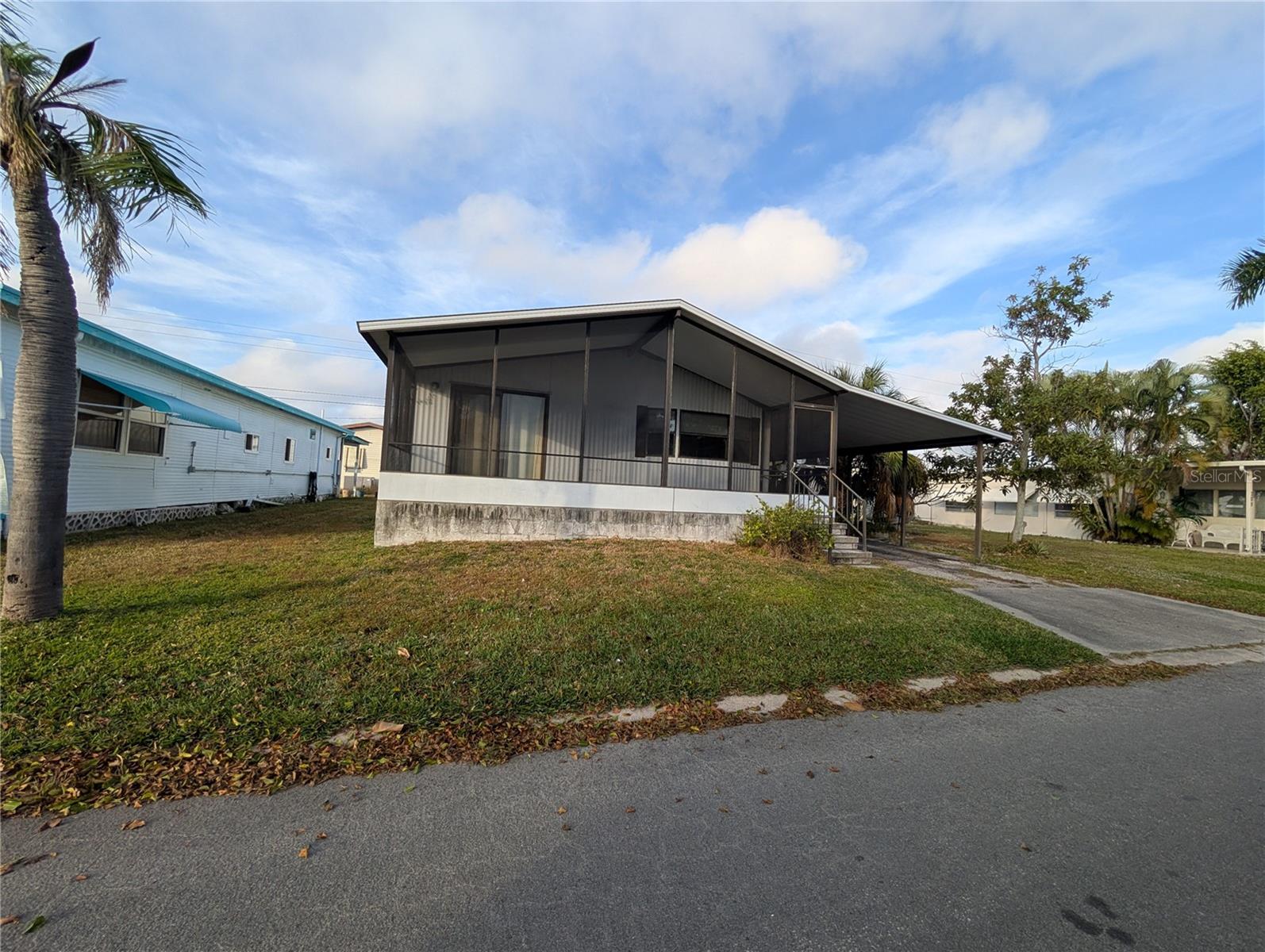 Image 15 of 15 For 715 50th Avenue Terrace W