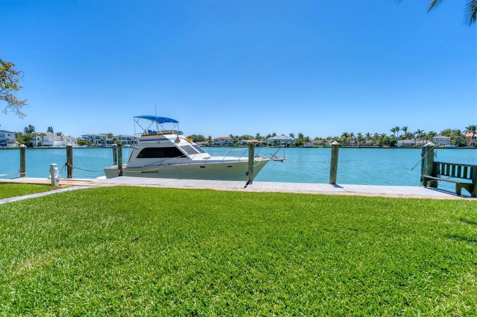 Image 12 of 34 For 102 Seagull Lane