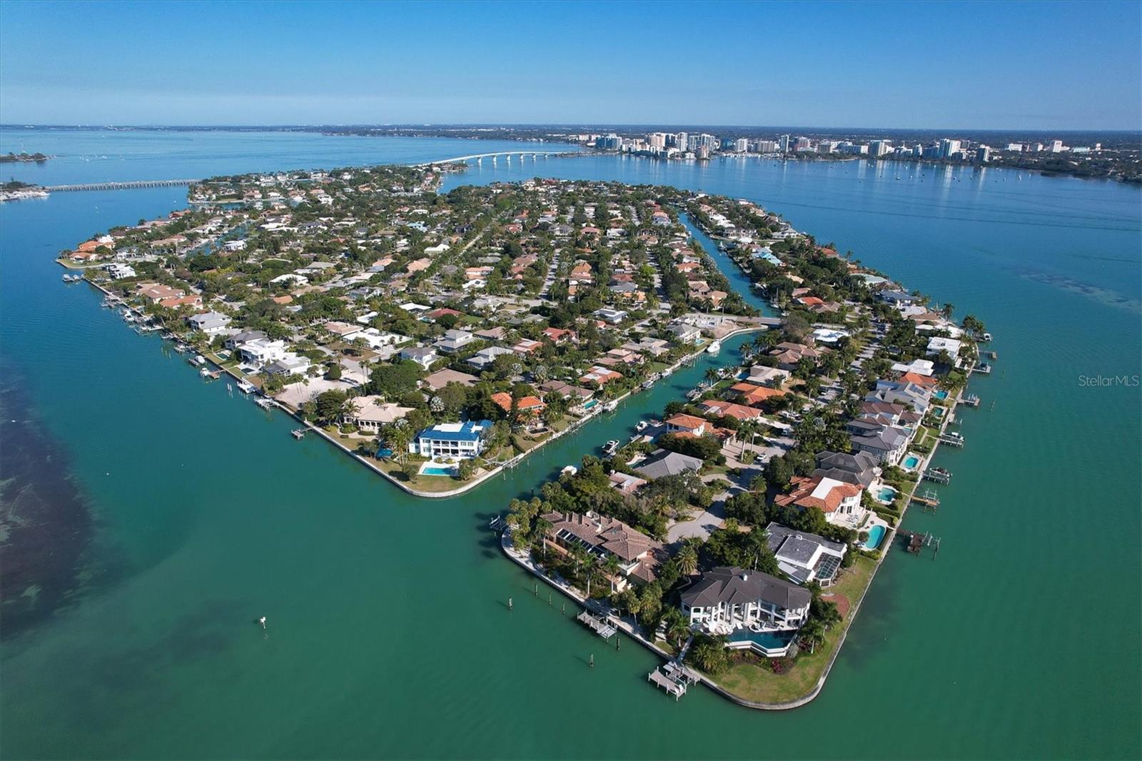 Image 25 of 34 For 102 Seagull Lane