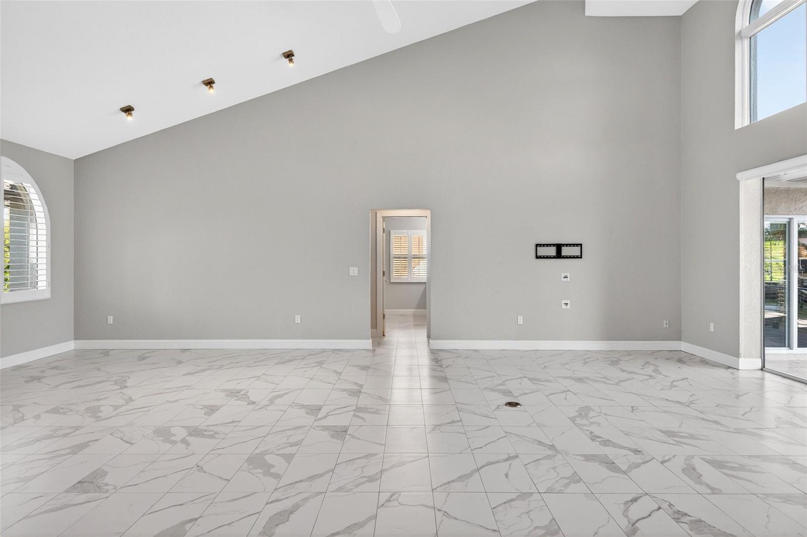 Image 15 of 96 For 562 Ranger Lane