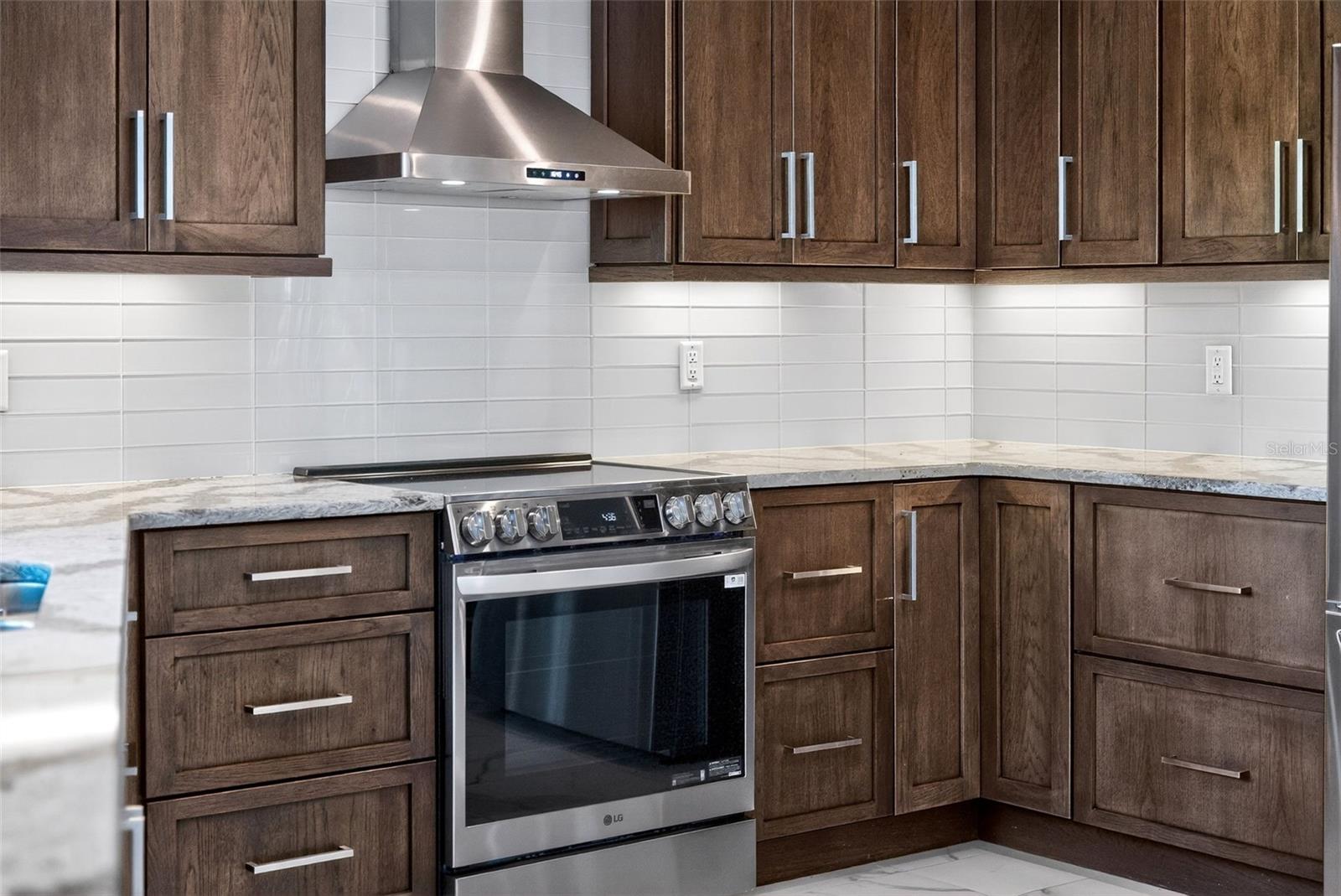 Image 20 of 96 For 562 Ranger Lane