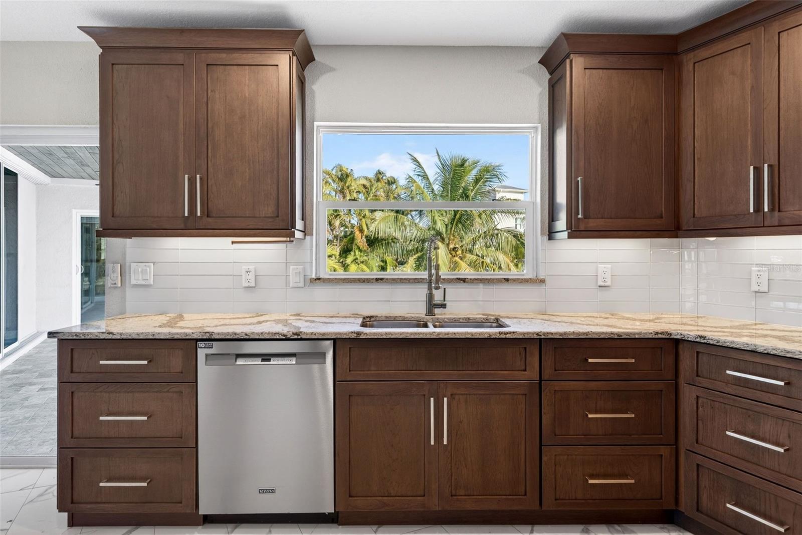 Image 21 of 96 For 562 Ranger Lane