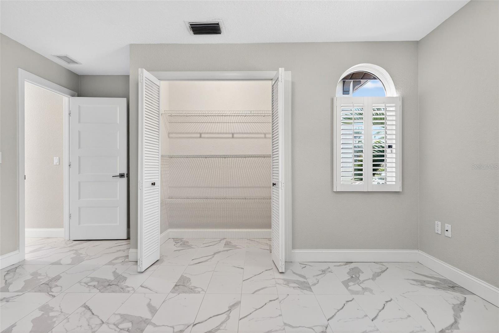 Image 40 of 96 For 562 Ranger Lane