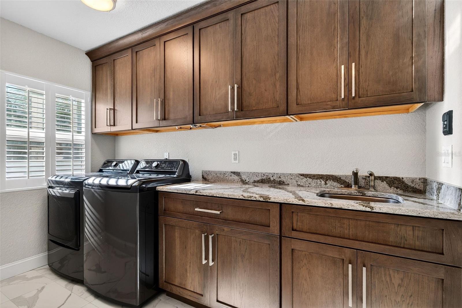 Image 77 of 96 For 562 Ranger Lane