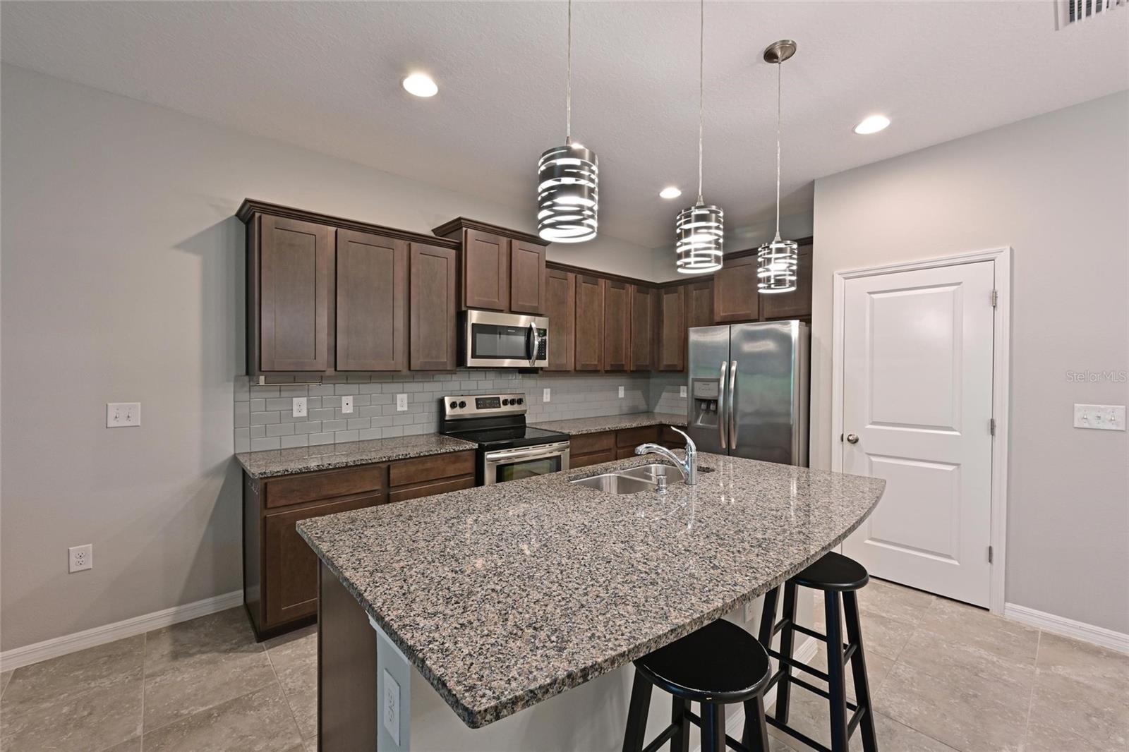 Image 10 of 31 For 2419 Midnight Pearl Drive