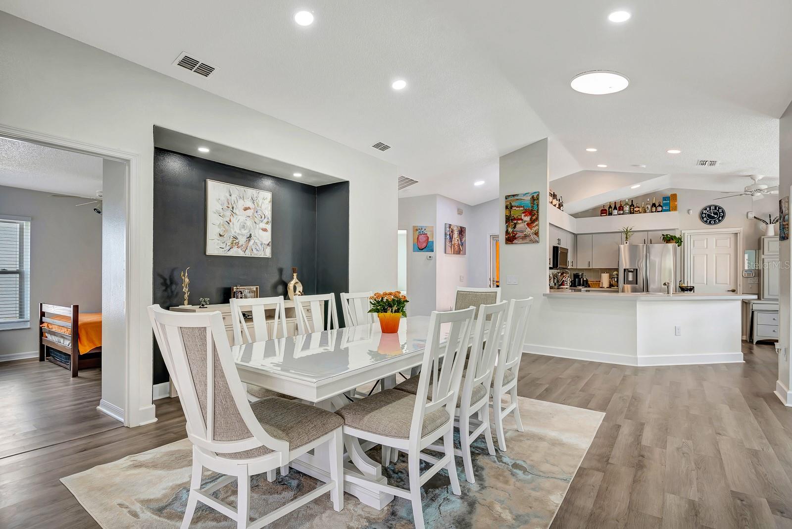 Image 5 of 50 For 5304 72nd Street E