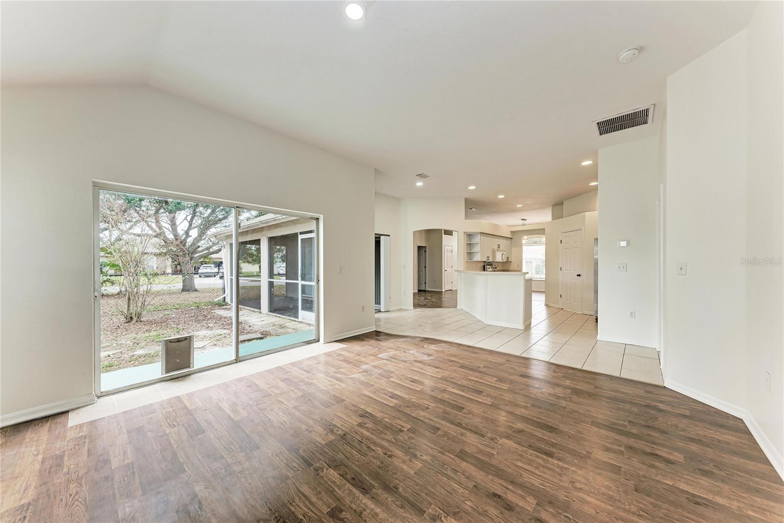 Image 14 of 40 For 3219 58th Terrace E