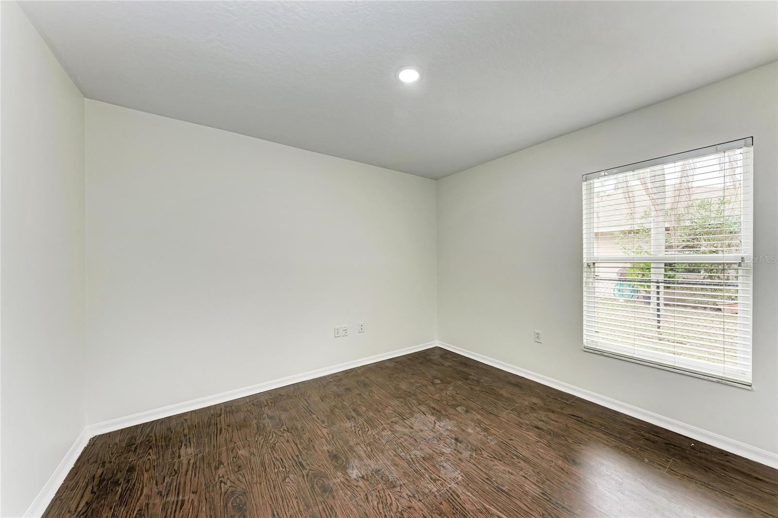 Image 31 of 40 For 3219 58th Terrace E