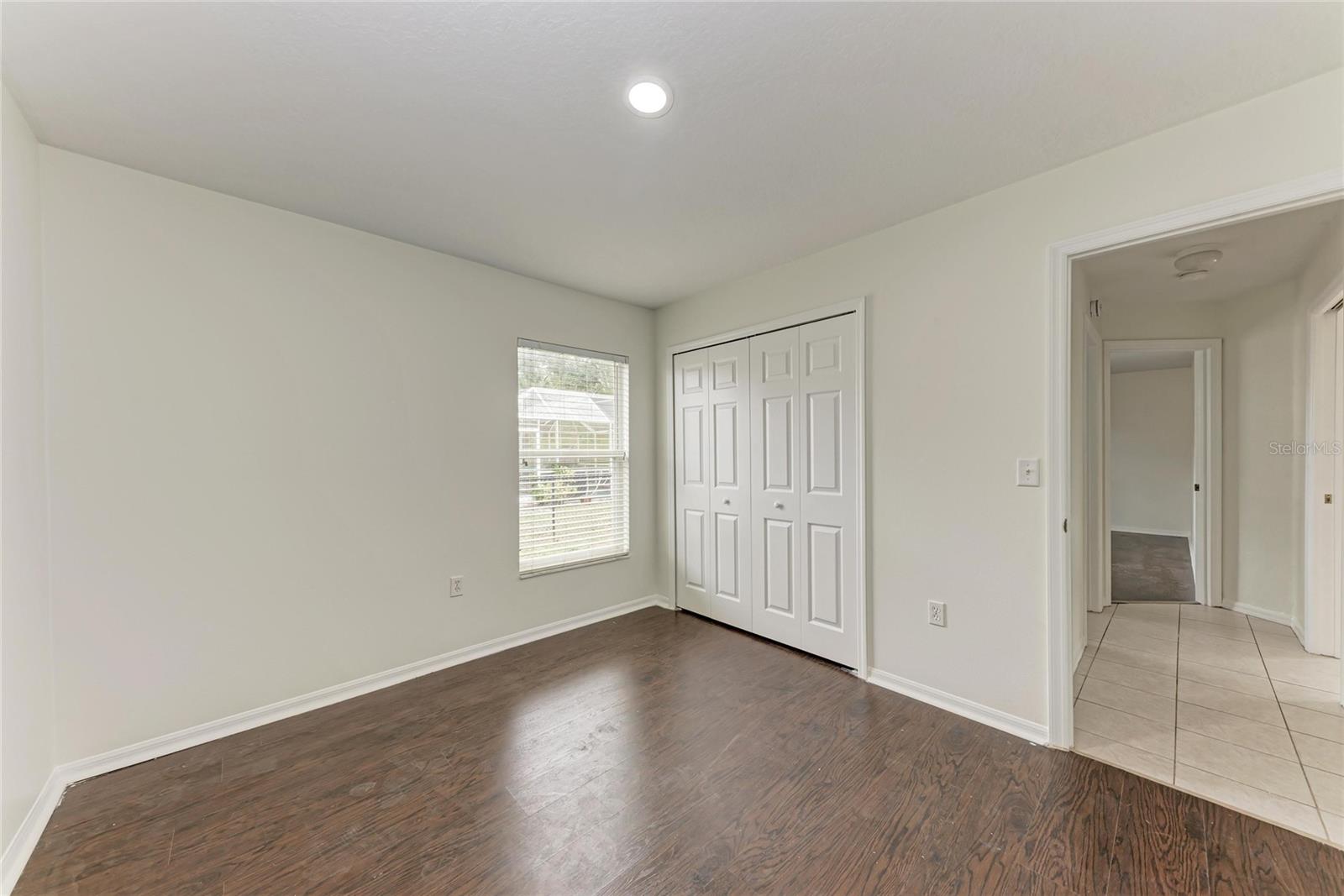 Image 33 of 40 For 3219 58th Terrace E