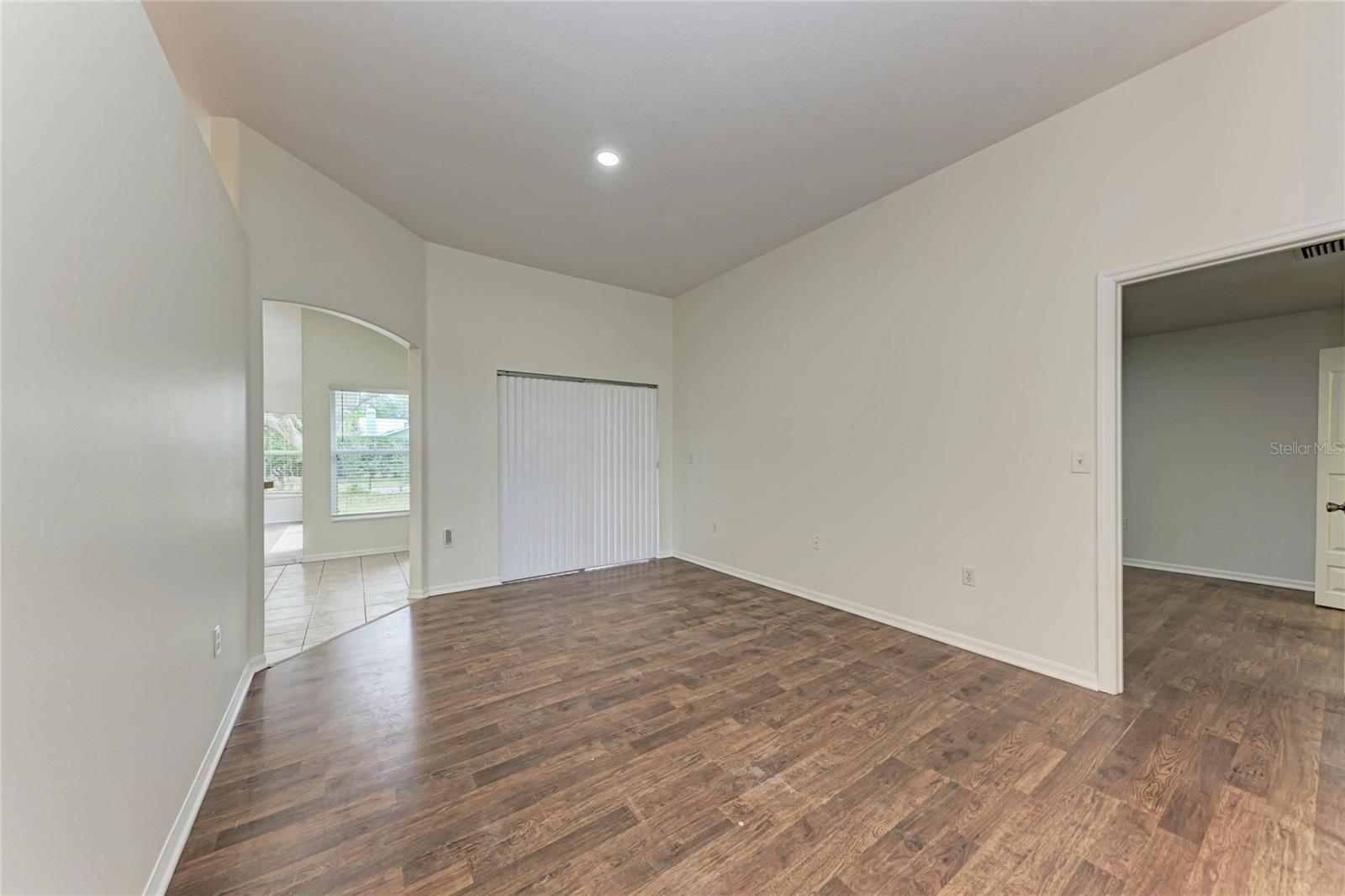 Image 7 of 40 For 3219 58th Terrace E