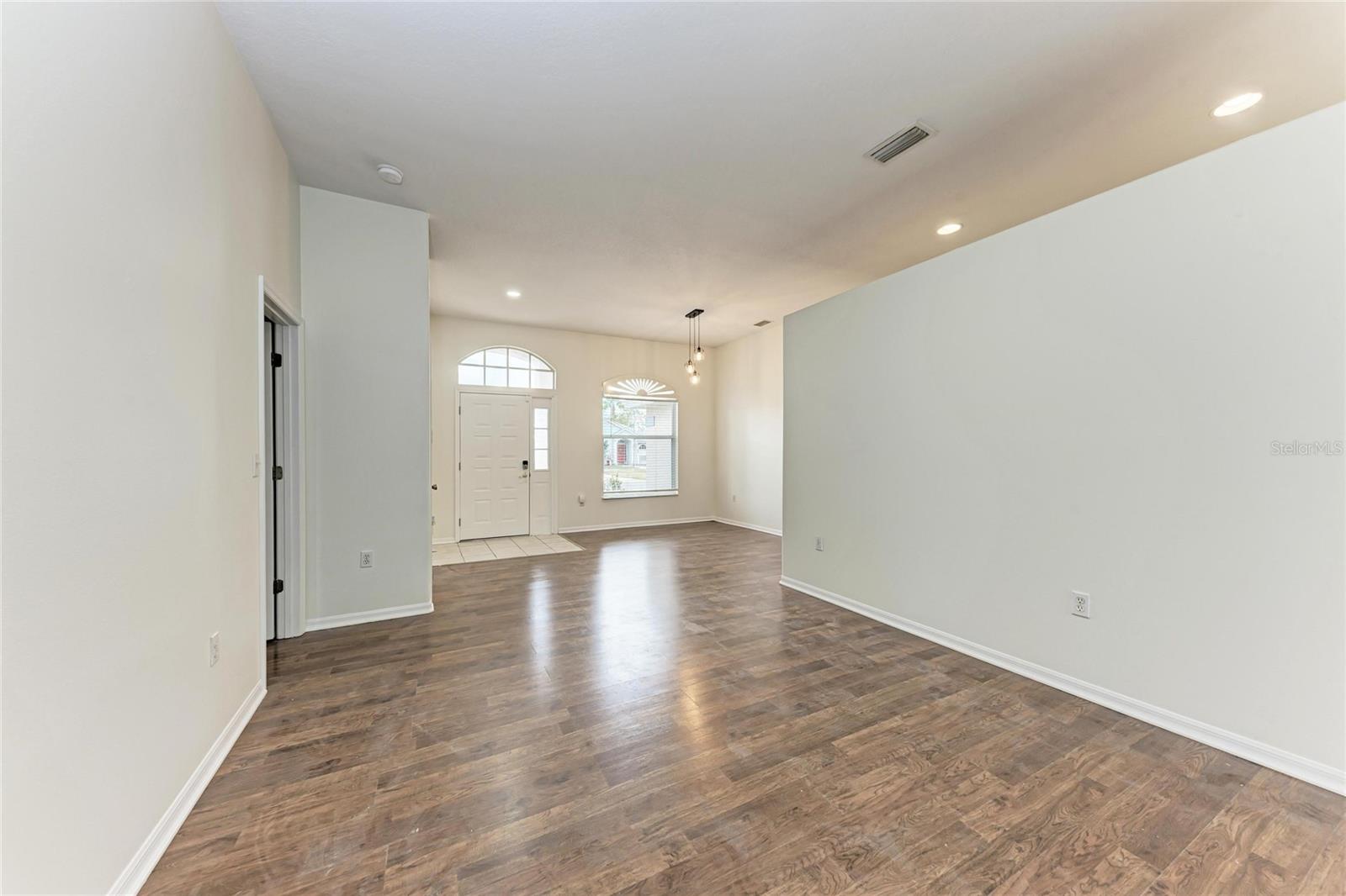 Image 9 of 40 For 3219 58th Terrace E