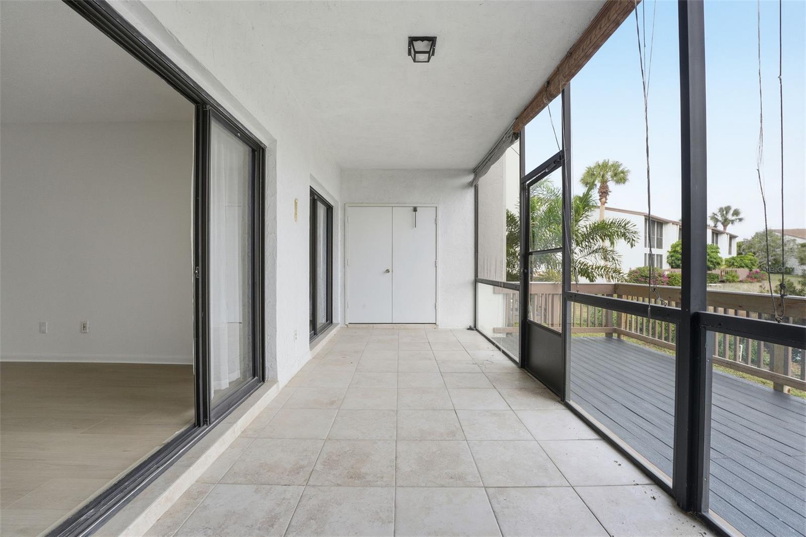 Image 19 of 39 For 1144 Bird Bay Way 102