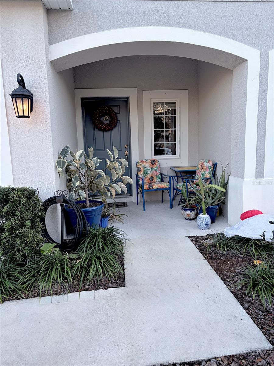 Image 2 of 39 For 6129 Willowside St