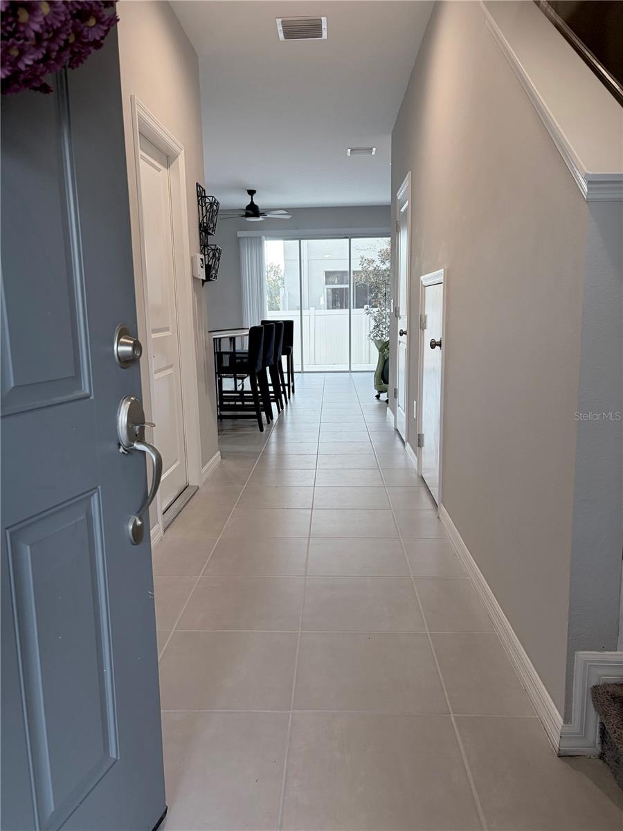 Image 3 of 39 For 6129 Willowside St