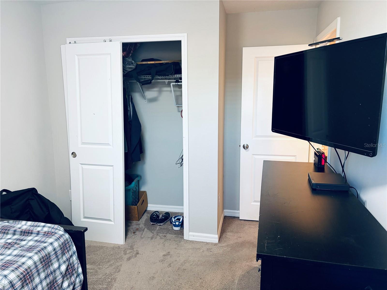 Image 30 of 39 For 6129 Willowside St