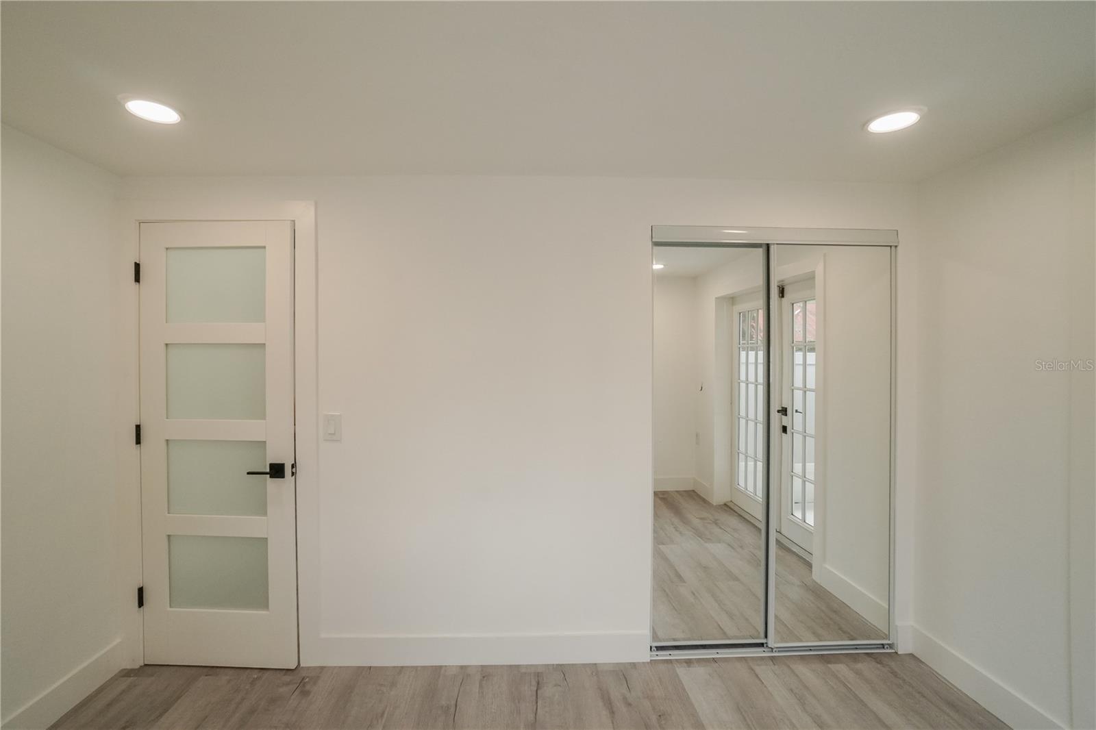 Image 17 of 33 For 985 Liberty Street