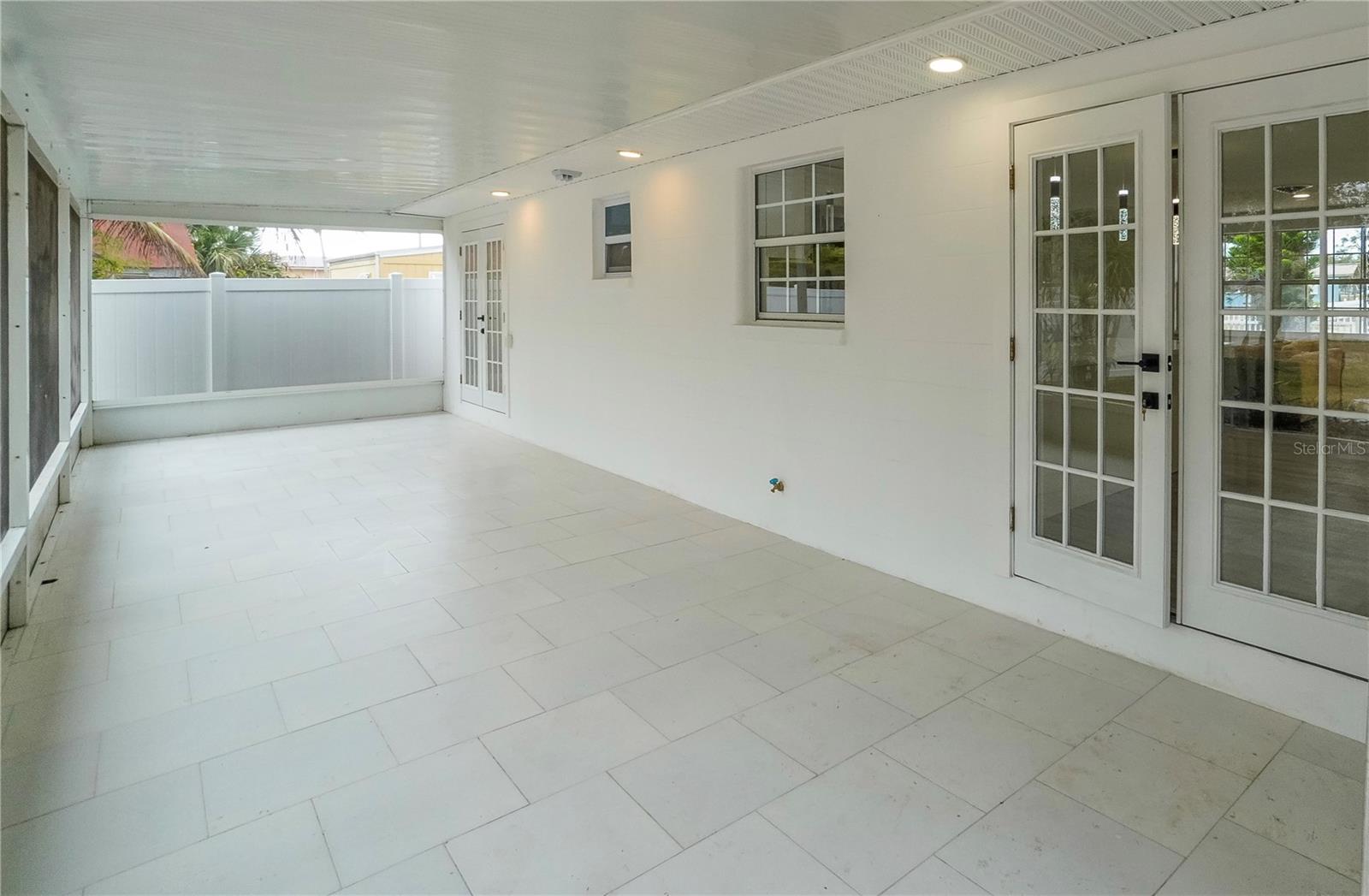 Image 24 of 33 For 985 Liberty Street