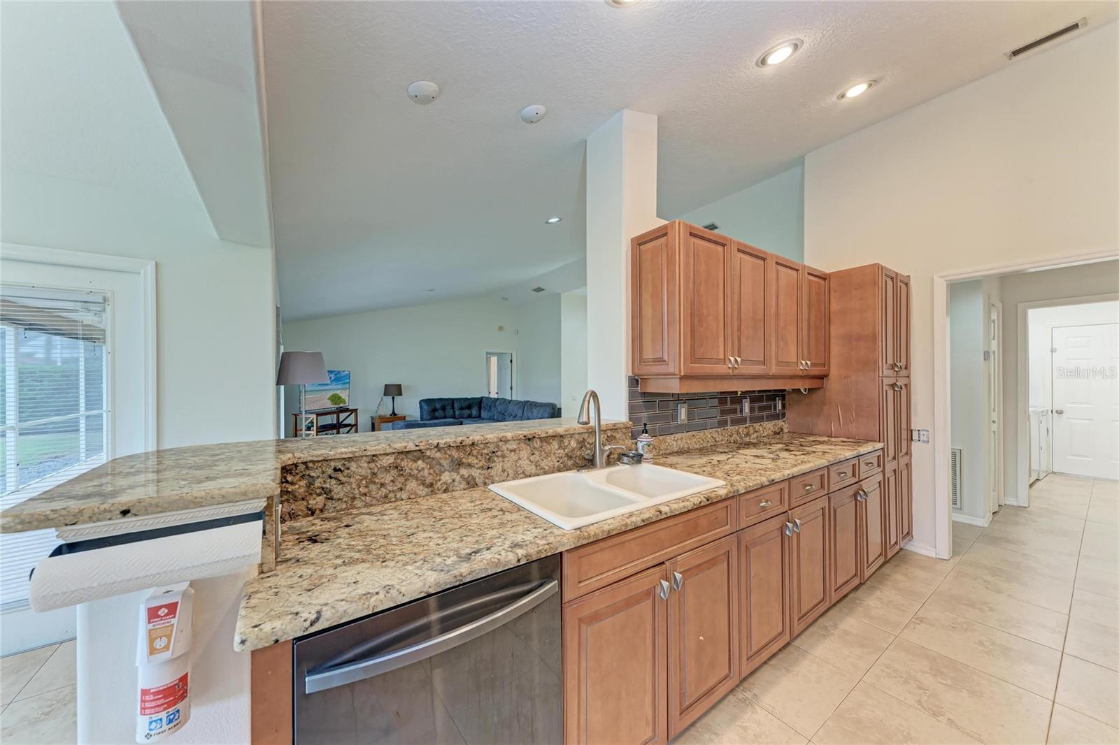 Image 11 of 64 For 4906 Peridia Boulevard E