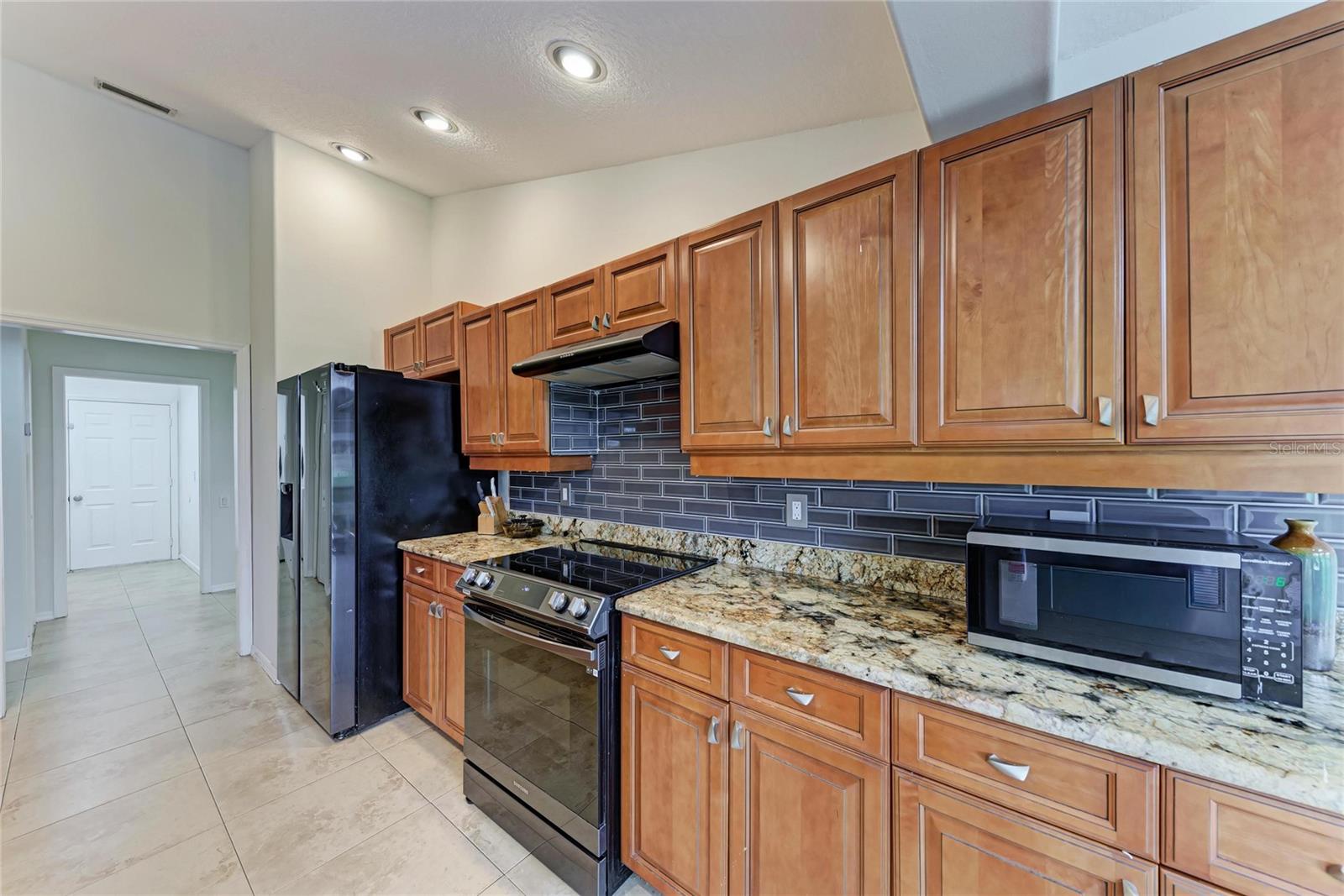 Image 12 of 64 For 4906 Peridia Boulevard E